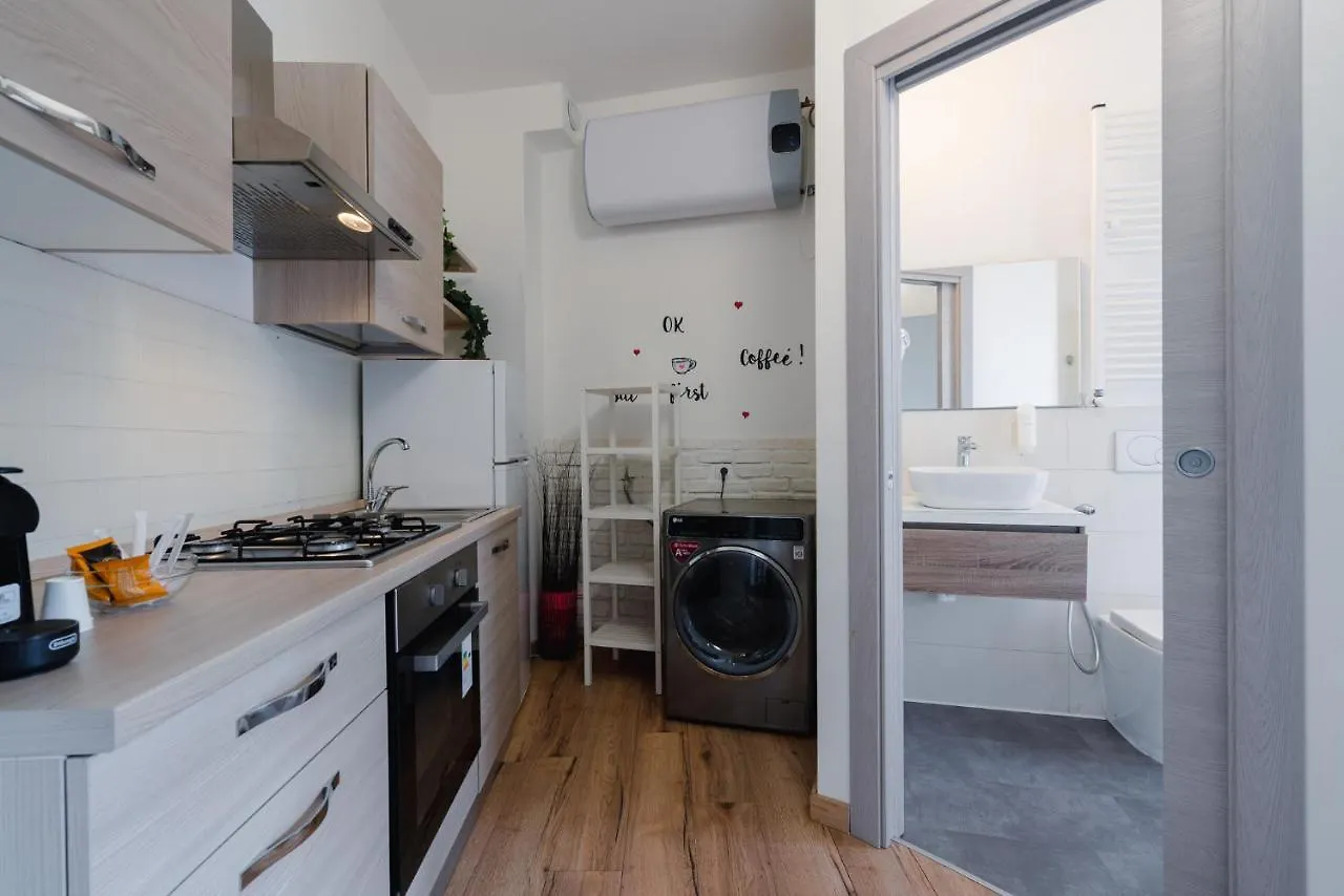B&B Elegance Bologna 0*,
