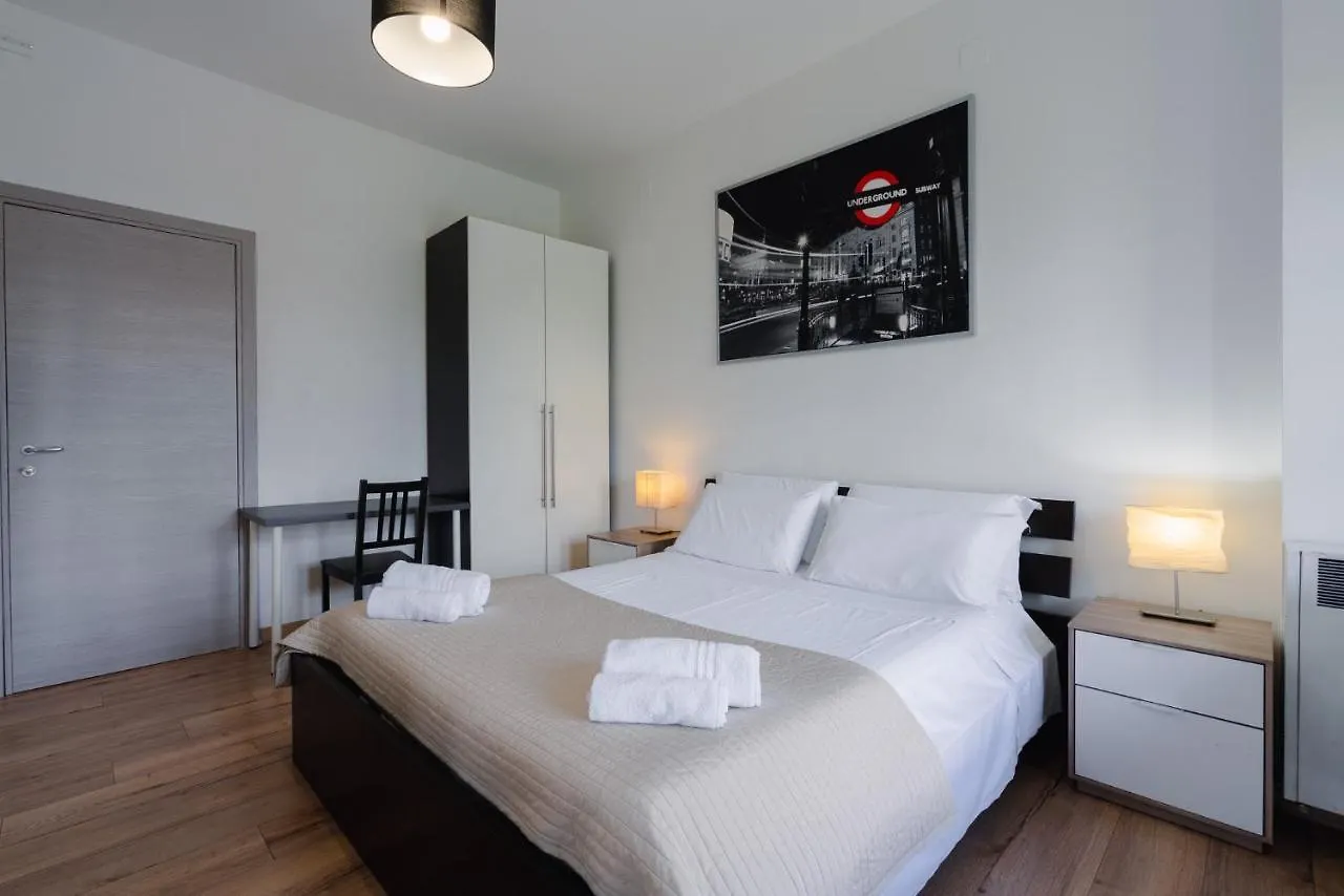 B&B Elegance Bologna 0*,  Italien