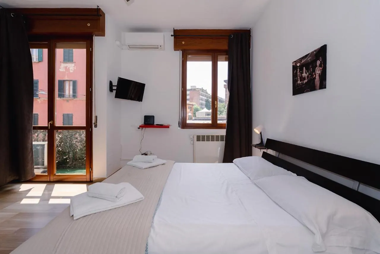 Bed & Breakfast B&B Elegance Bologna Italy